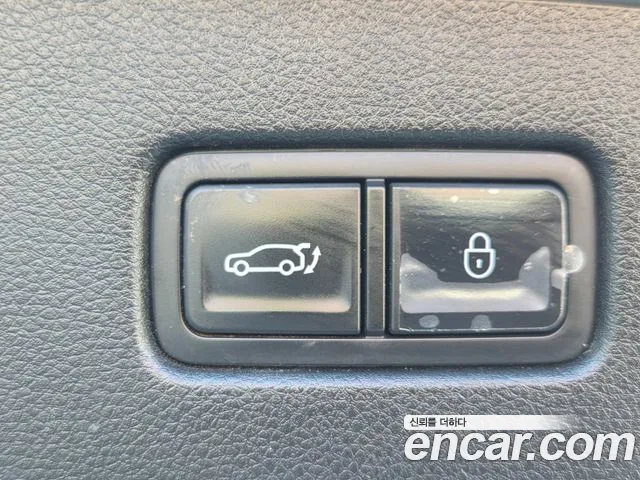 Genesis GV70 2022 thumb 9