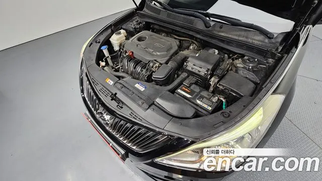 Hyundai Grandeur 2017 thumb 6