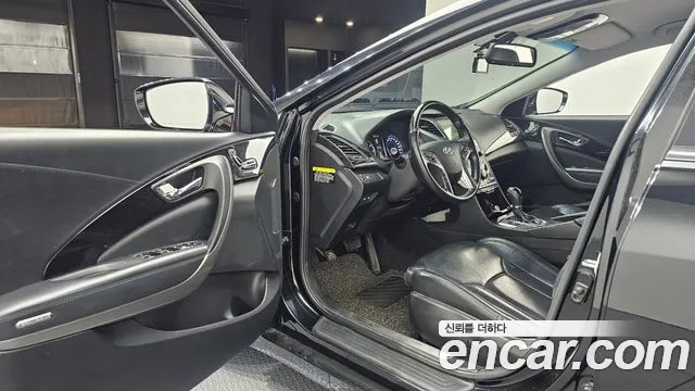 Hyundai Grandeur 2017 thumb 10