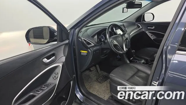 Hyundai Santa Fe 2017 thumb 9