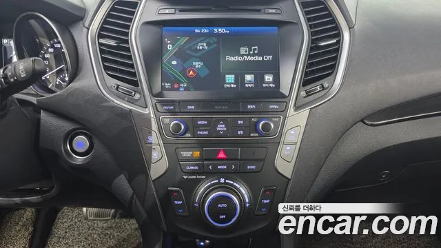 Hyundai Santa Fe 2017 thumb 11