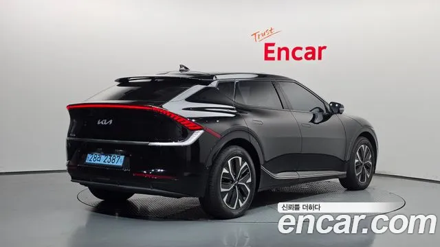Kia EV6 2022 thumb 2