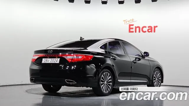 Hyundai Grandeur 2014 thumb 2