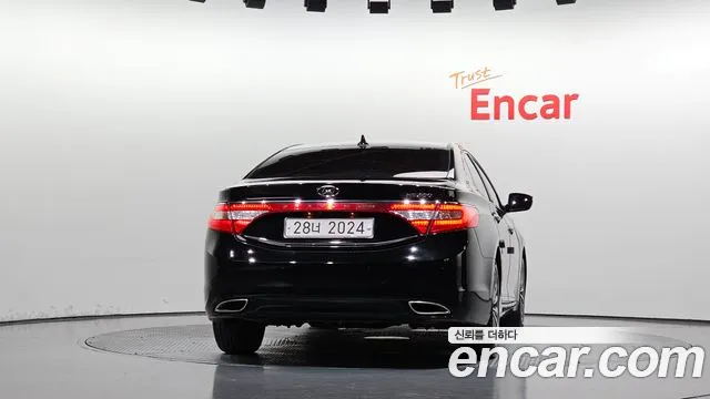 Hyundai Grandeur 2014 thumb 4
