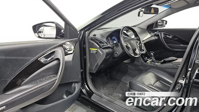 Hyundai Grandeur 2014 thumb 10