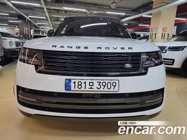 Land Rover Range Rover 2023 thumb 2