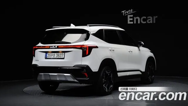 Kia Seltos 2023 thumb 2