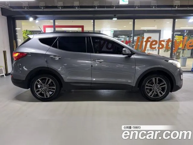 Hyundai Santa Fe 2013 thumb 3