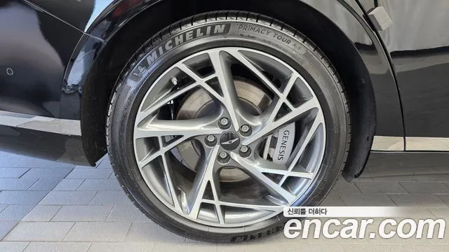 Genesis G90 2022 thumb 5