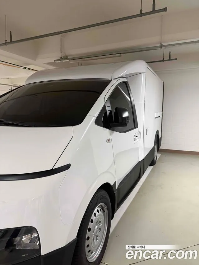 Hyundai Staria 2026 thumb 3