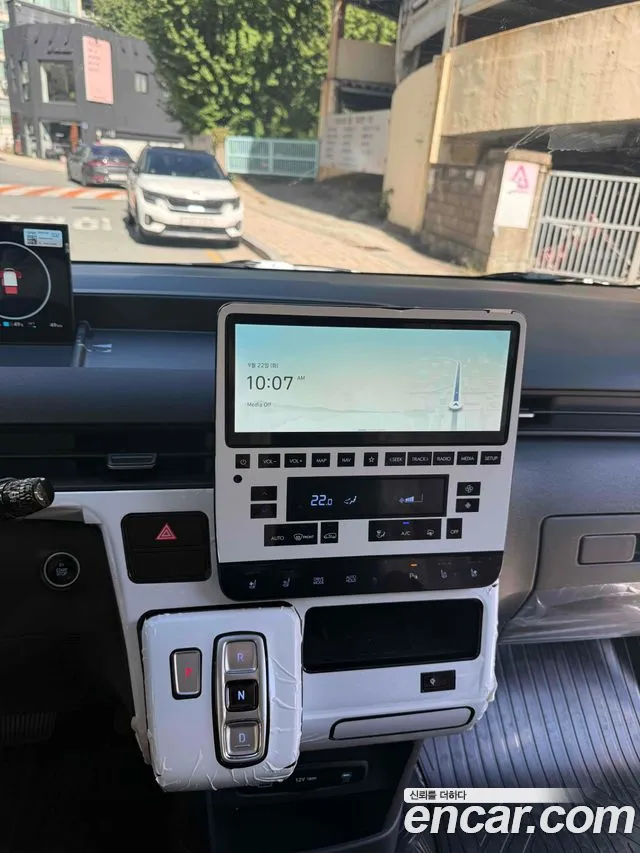 Hyundai Staria 2026 thumb 11