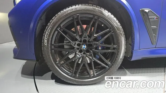 BMW X5M 2021 thumb 4