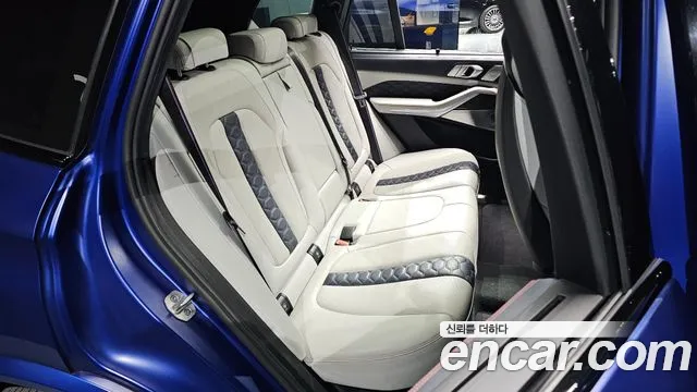 BMW X5M 2021 thumb 10