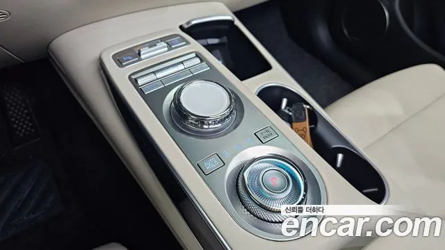 Genesis GV70 2021 thumb 9