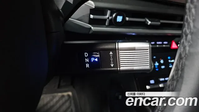 Hyundai Santa Fe 2023 thumb 9