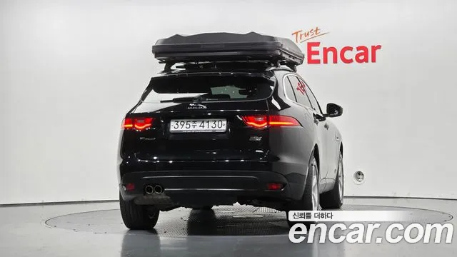 Jaguar F-Pace 2019 thumb 3
