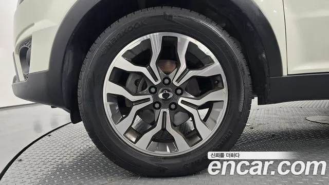 KG_Mobility_Ssangyong KORANDO 2015 thumb 5