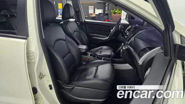 KG_Mobility_Ssangyong KORANDO 2015 thumb 10