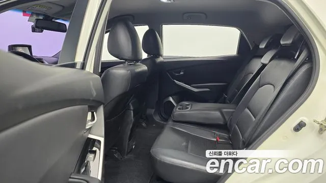 KG_Mobility_Ssangyong KORANDO 2015 thumb 12