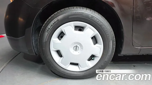 Nissan Cube 2012 thumb 5