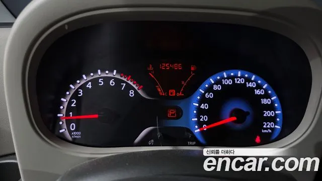 Nissan Cube 2012 thumb 8