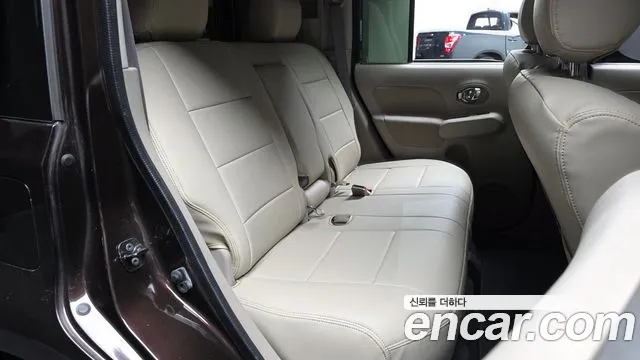 Nissan Cube 2012 thumb 12