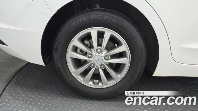 Hyundai Avante 2019 thumb 4