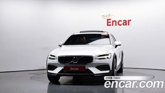 Volvo V60 2019 thumb 2