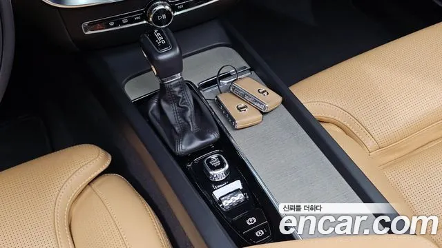 Volvo V60 2019 thumb 8