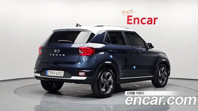 Hyundai Venue 2022 thumb 2
