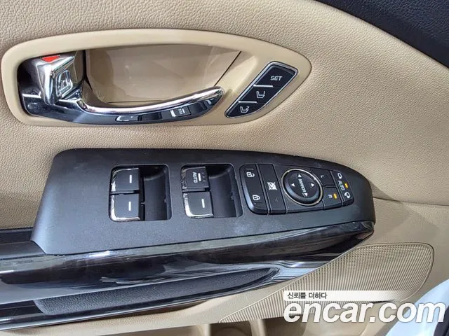 Kia Carnival 2018 thumb 7