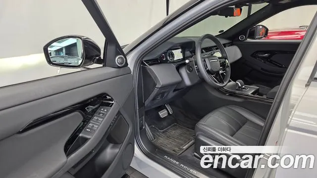 Land Rover Range Rover Evoque 2025 thumb 10