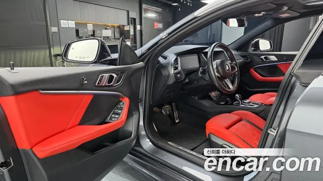 BMW 2-Series 2021 thumb 10