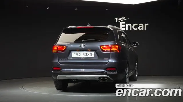 Kia Sorento 2017 thumb 4