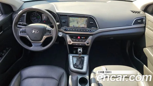 Hyundai Avante 2017 thumb 7