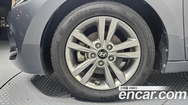 Hyundai Avante 2017 thumb 5