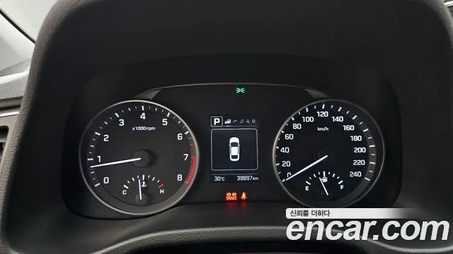 Hyundai Avante 2017 thumb 8
