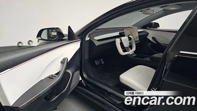 Tesla Model 3 2024 thumb 9