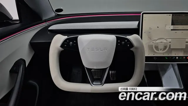 Tesla Model 3 2024 thumb 12