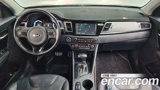 Kia Niro 2016 thumb 7
