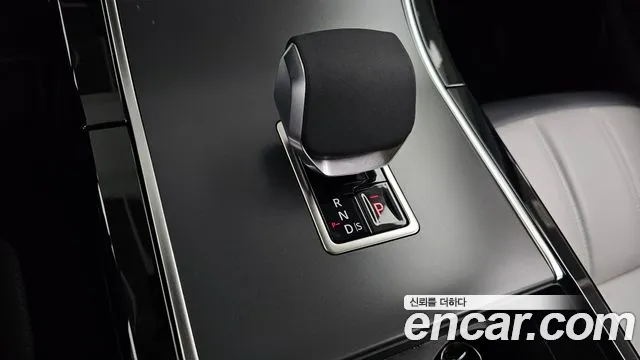 Land Rover Range Rover Evoque 2025 thumb 9
