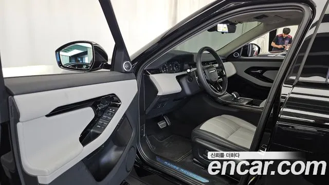Land Rover Range Rover Evoque 2025 thumb 10