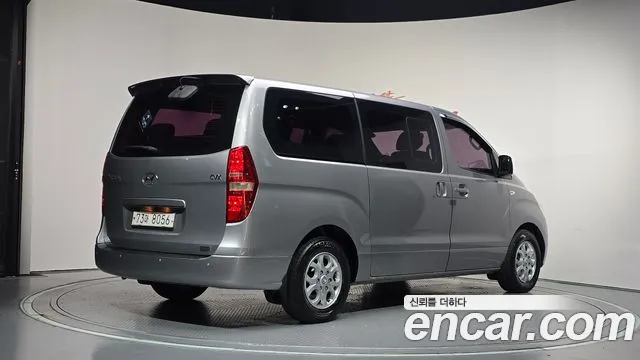 Hyundai Starex 2012 thumb 2