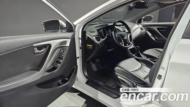 Hyundai Avante 2014 thumb 10