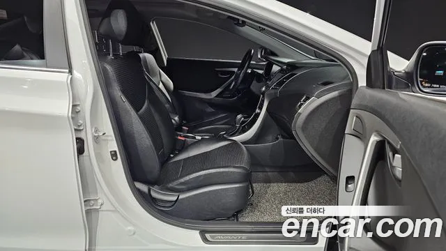Hyundai Avante 2014 thumb 11