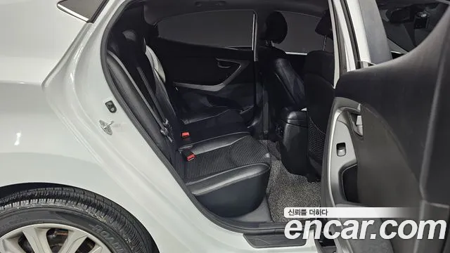 Hyundai Avante 2014 thumb 12