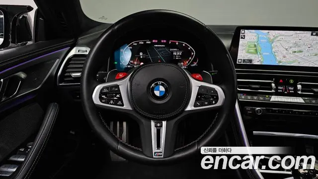 BMW 8-Series 2023 thumb 12