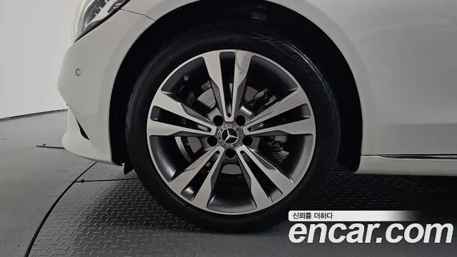 Mercedes-Benz C-Класс 2020 thumb 4
