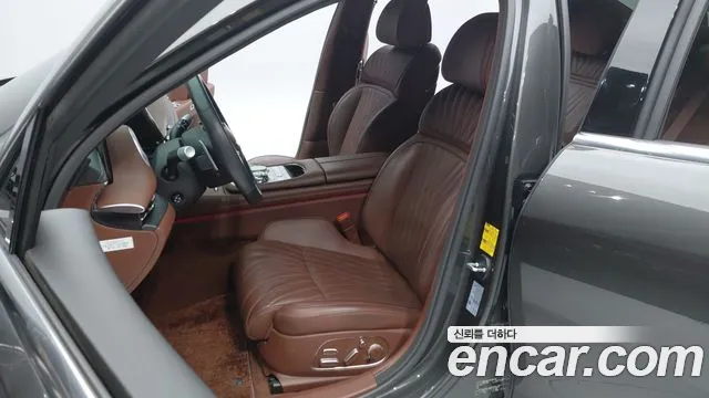 Genesis G90 2023 thumb 10