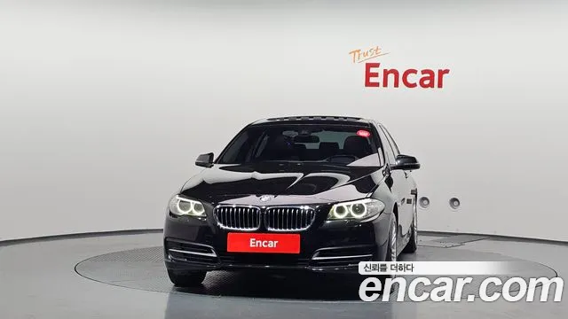 BMW 5-Series 2015 thumb 3